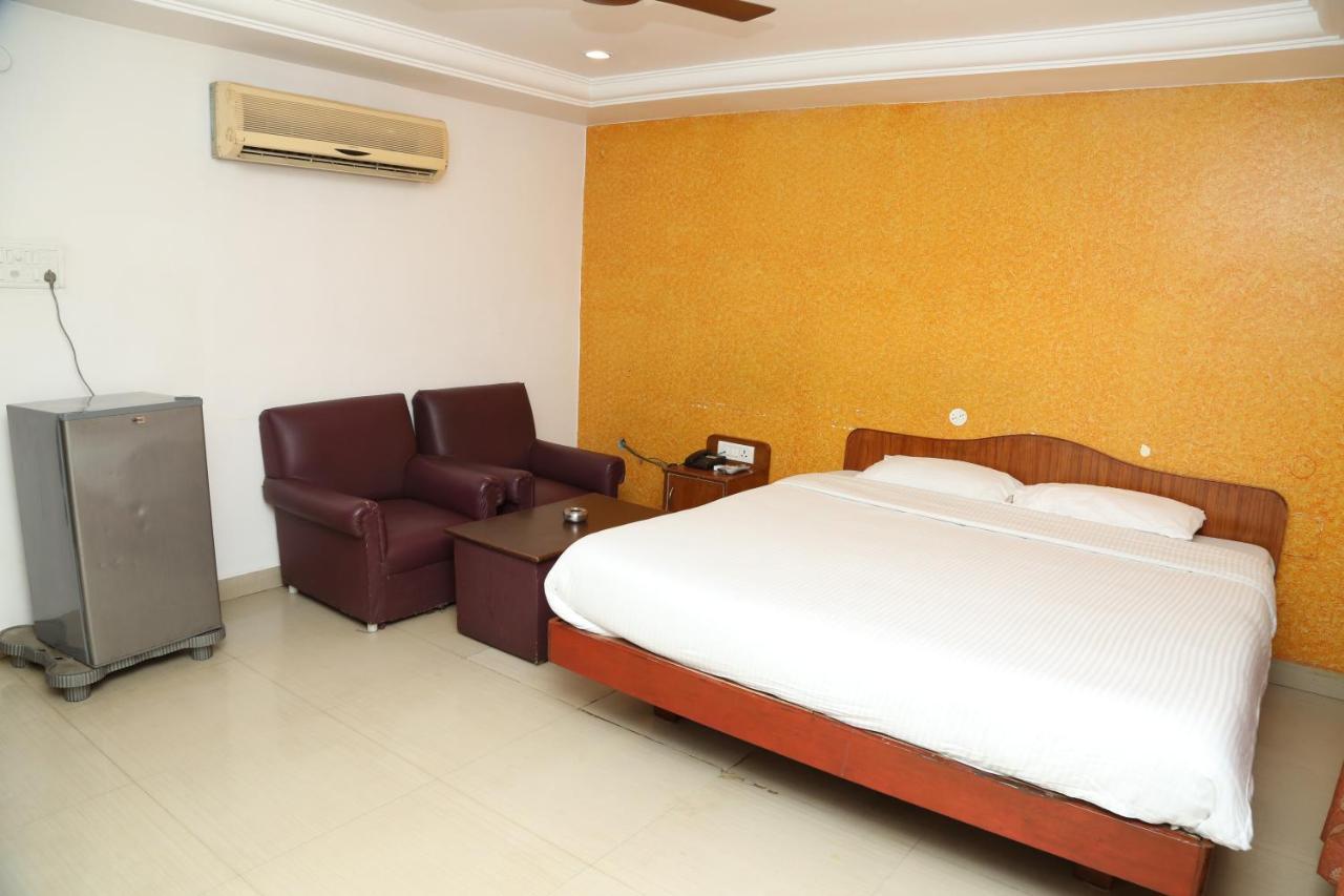 Sri Srinivasar Residency Vellore Exterior foto